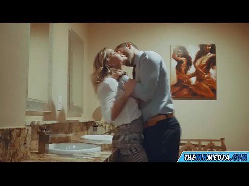 ❤️ ווען אַ באַסטי בלאָנדע סידוס איר אין אַ ציבור אָפּטריט אַנאַל פּאָרן ביי yi.com-pornzog.ru ️❤